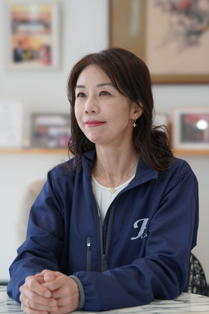 成戸晃子社長